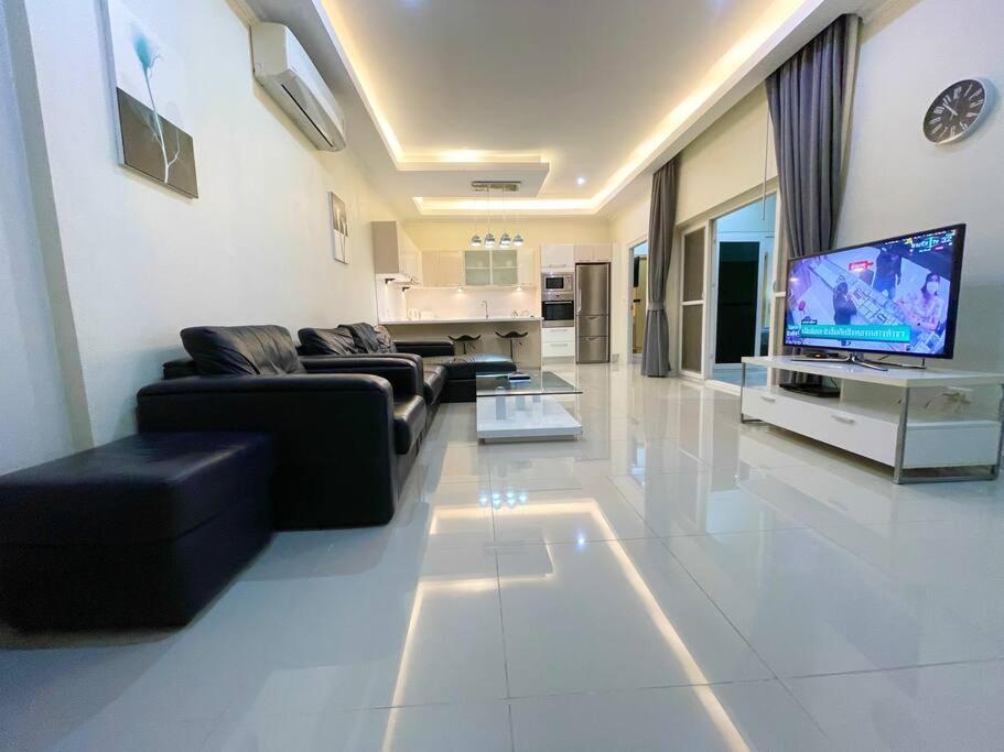 Luxury Pool Villa, On Private Project Majestic Pratumnak Villa