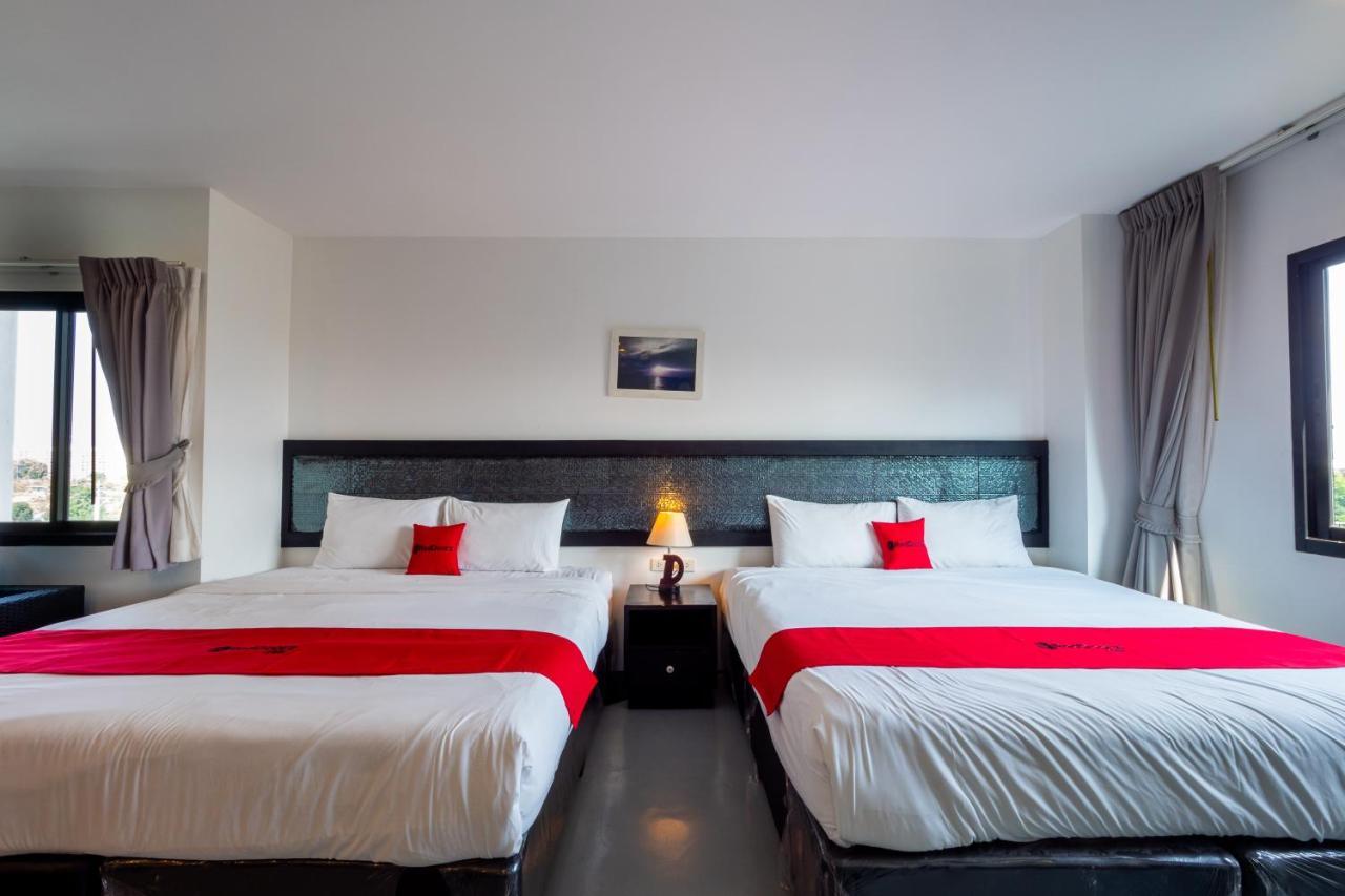 Reddoorz I-talay Hotel 3*
