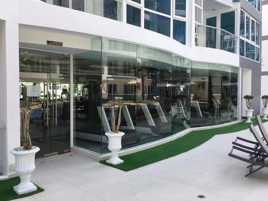 Grand Avenue 6floor *