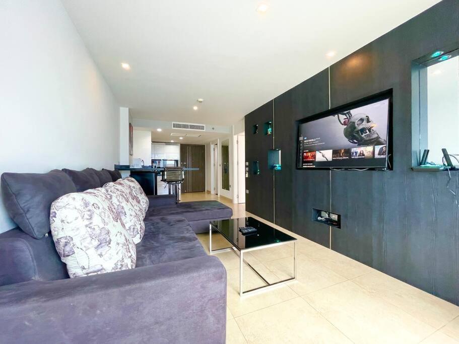 60sqm Luxury 1 Bed - Centre - Centara Avenue Residences - 704 * Pattaya