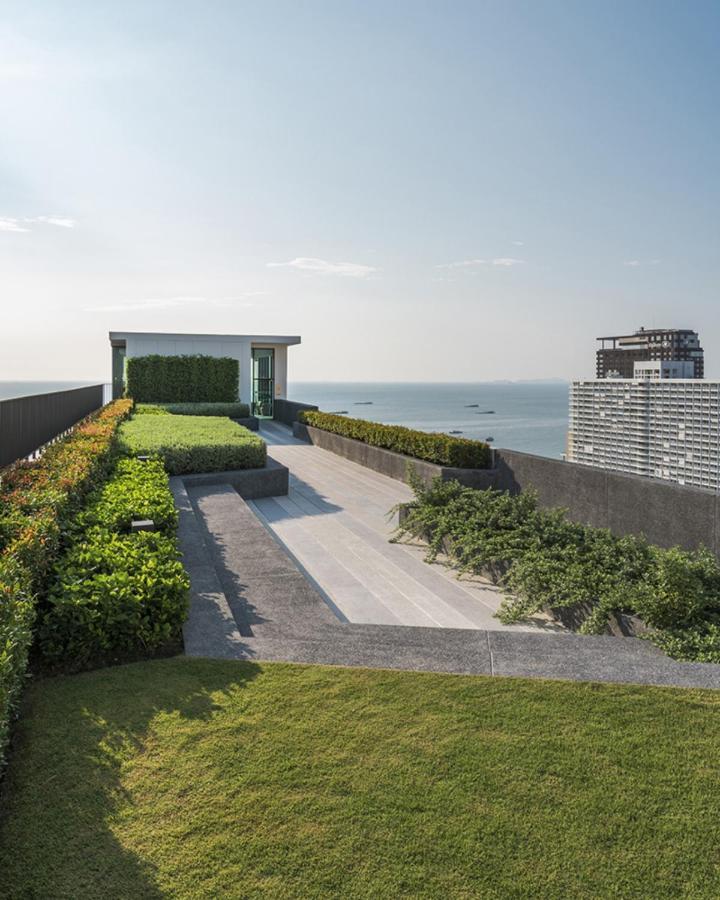 Sea View Rooftop Pool