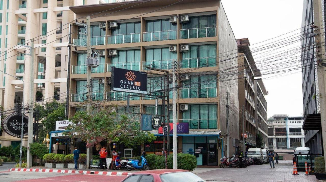 Grande Classic By Goad Avadhess Hospitality 1 Km Walking Street