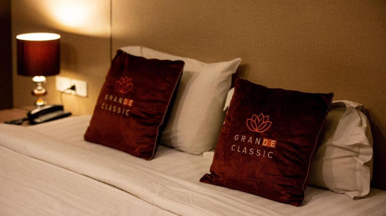 Grande Classic By Goad Avadhess Hospitality 1 Km Walking Street Hotel