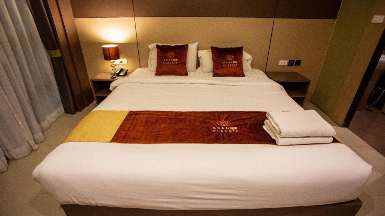 Hotel Grande Classic By Goad Avadhess Hospitality 1 Km Walking Street 3*