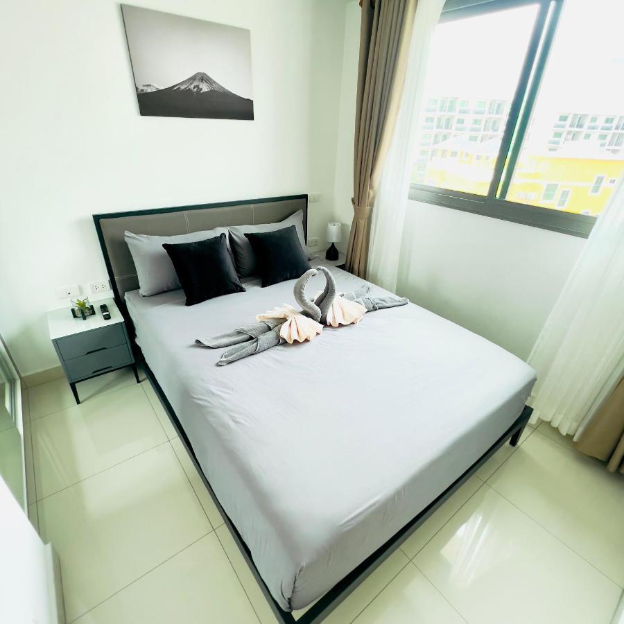Apartment New 1-br Pool View New Arcadia Pattaya