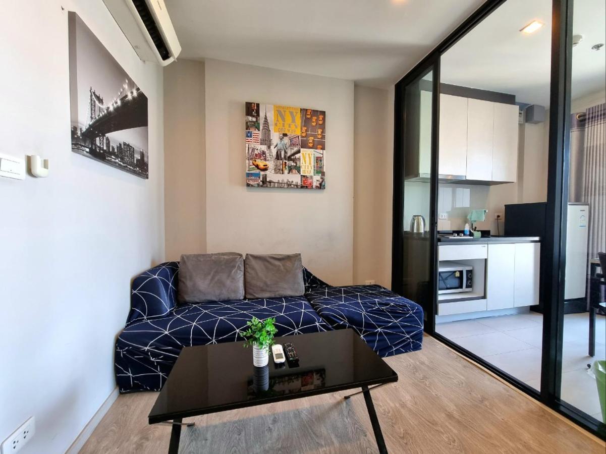 Apartment The Base Center Of Rooftop Swimming Pool Pattaya