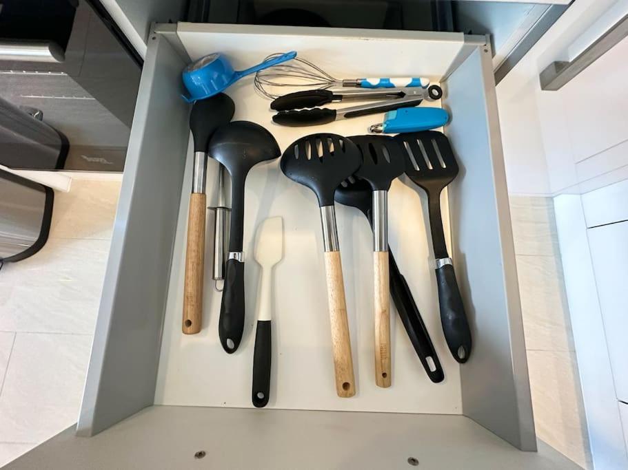 Apartment Large Luxury - Centre - Grand Avenue Residences, Pool View - 716 Pattaya