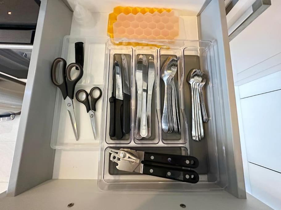 Large Luxury - Centre - Grand Avenue Residences, Pool View - 716 * Pattaya