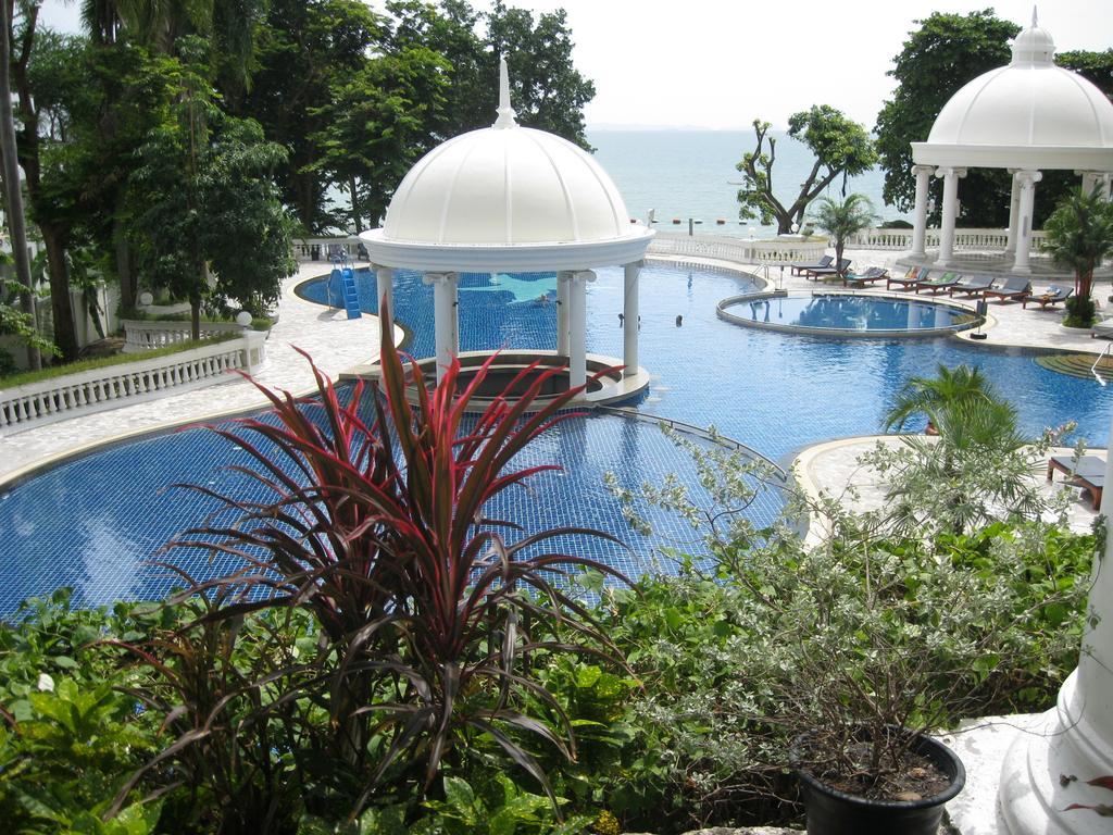 Sky Orchid Beachfront * Pattaya