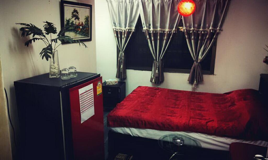 Maxwell Hotel 2*