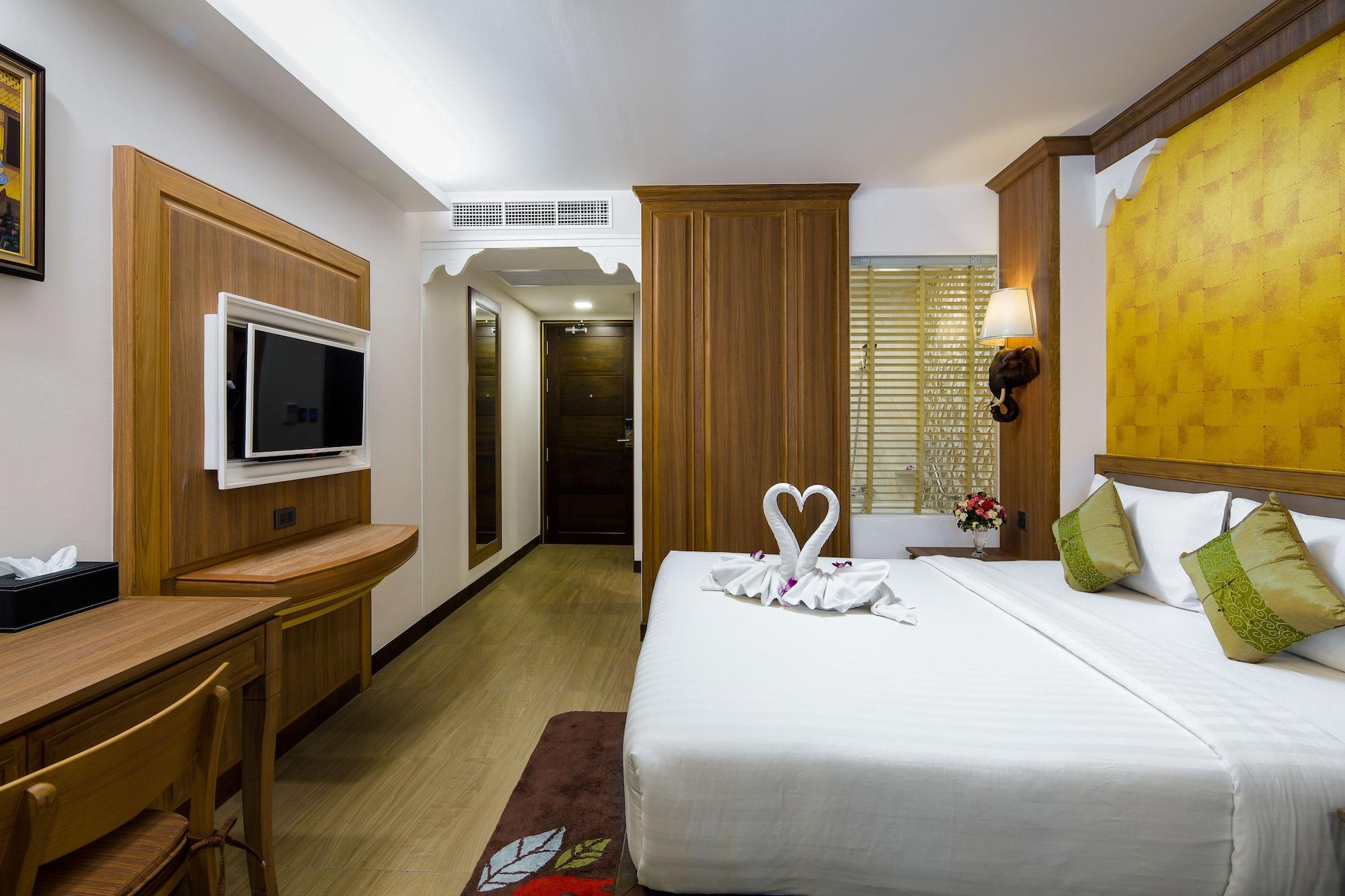 Hotel Aiyara Palace