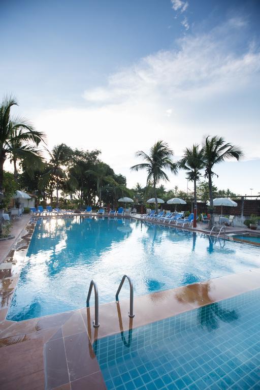 Hotel Twin Palms Pattaya, Sha Extra Certified 3*