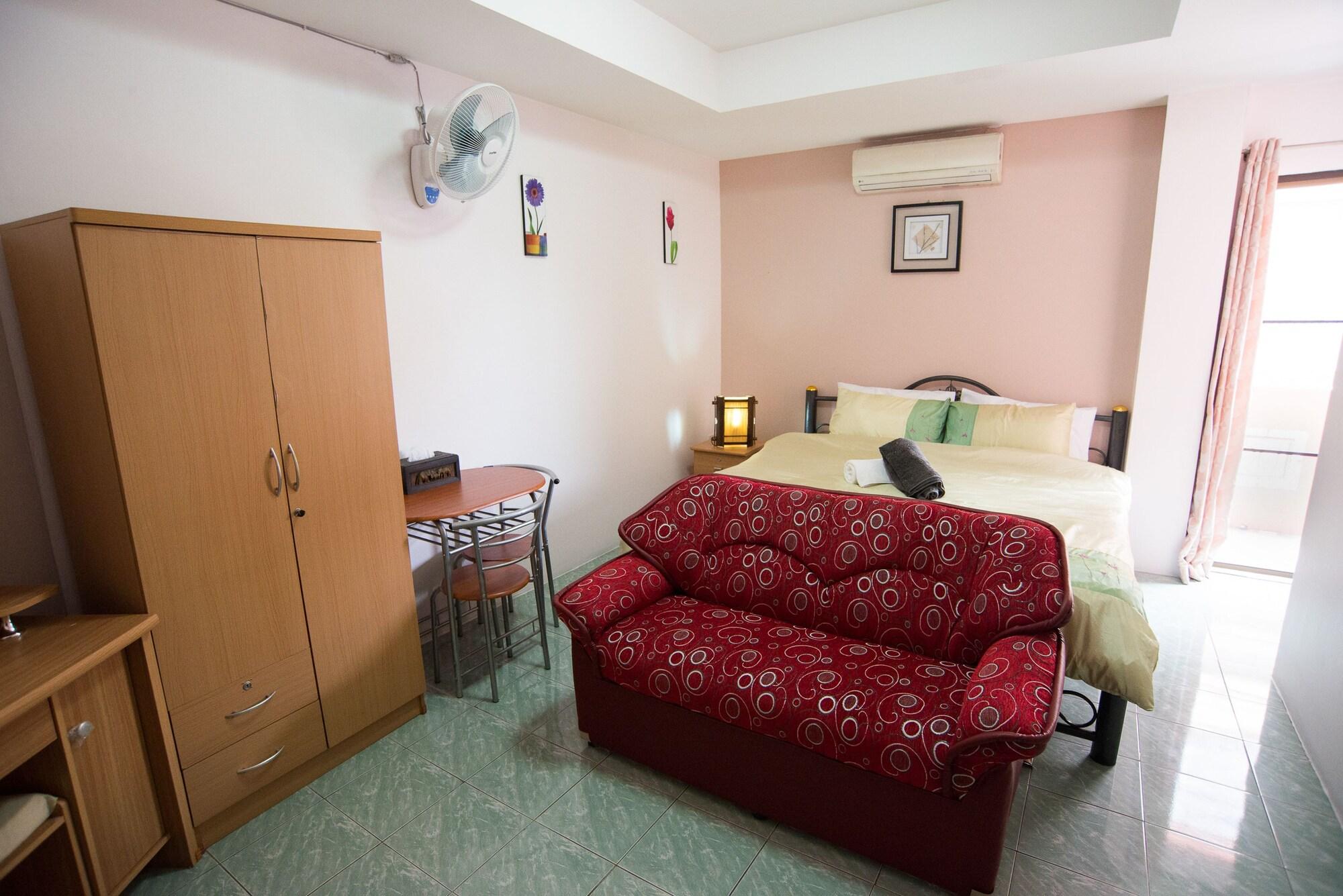 Pattaya Holiday Lodge Apartment