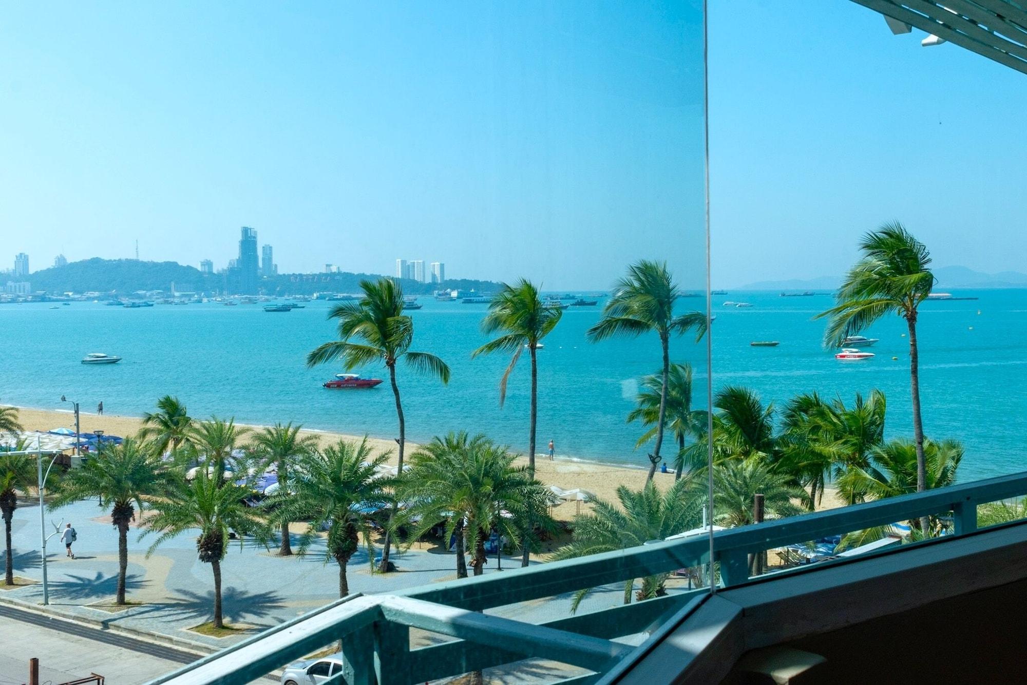 The Front Resort, 3* Pattaya