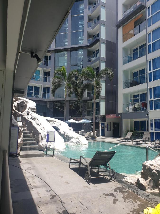 Centara Avenue 2 Bedrooms Pool View Pattaya