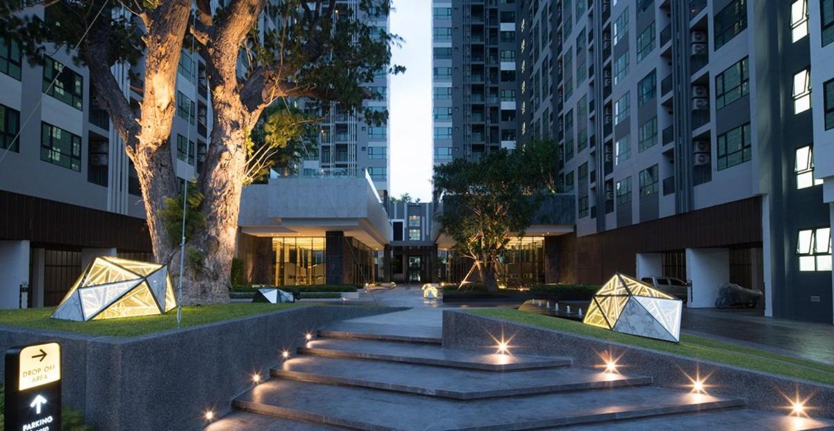 Aparthotel The Base By Adam 4*