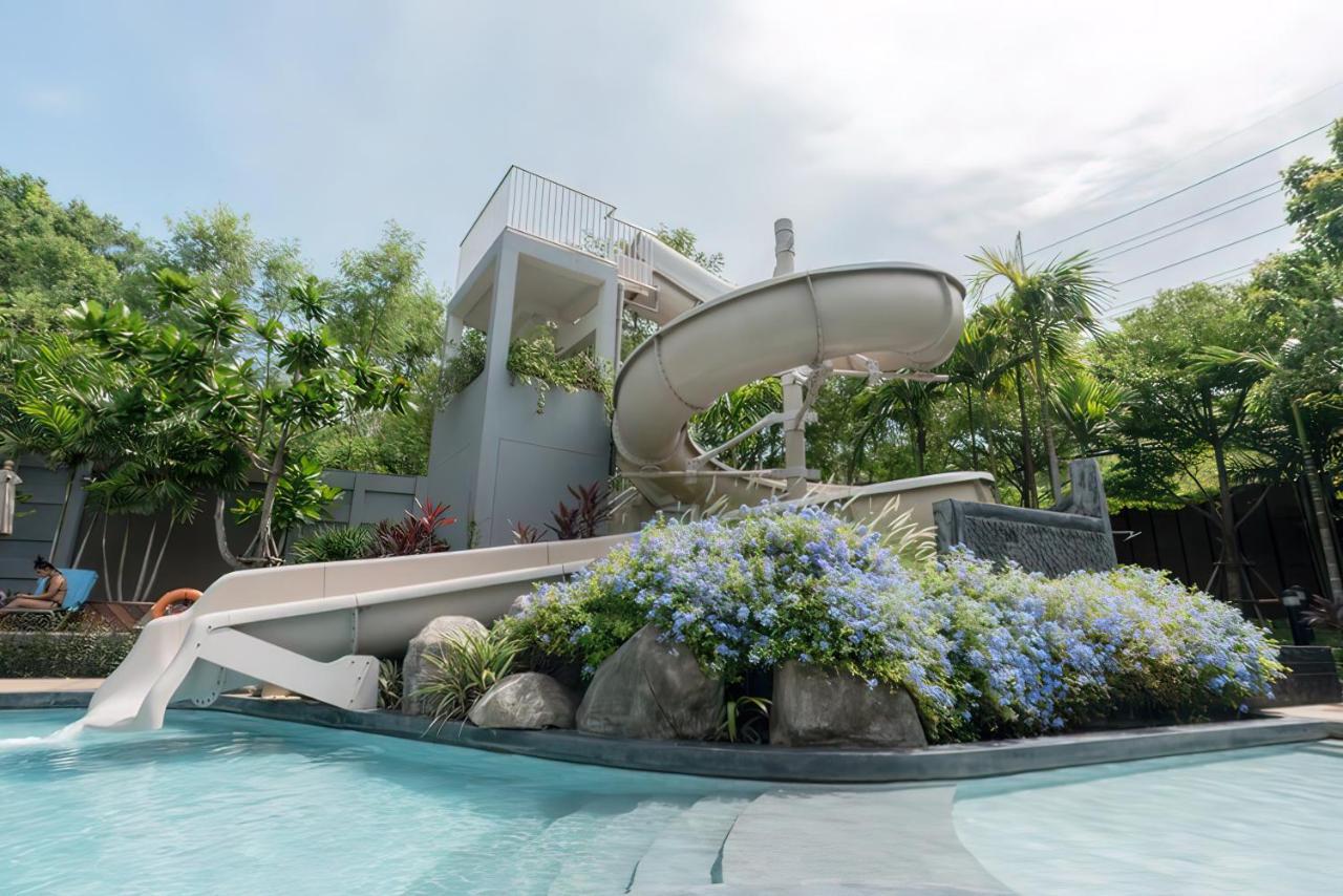 Unixx Oasis : Grandeur 2br Apartment