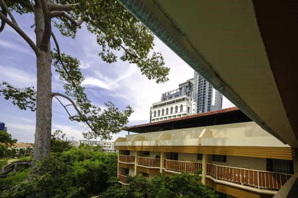 Twin Palms Pattaya, Sha Extra Certified 3* Pattaya