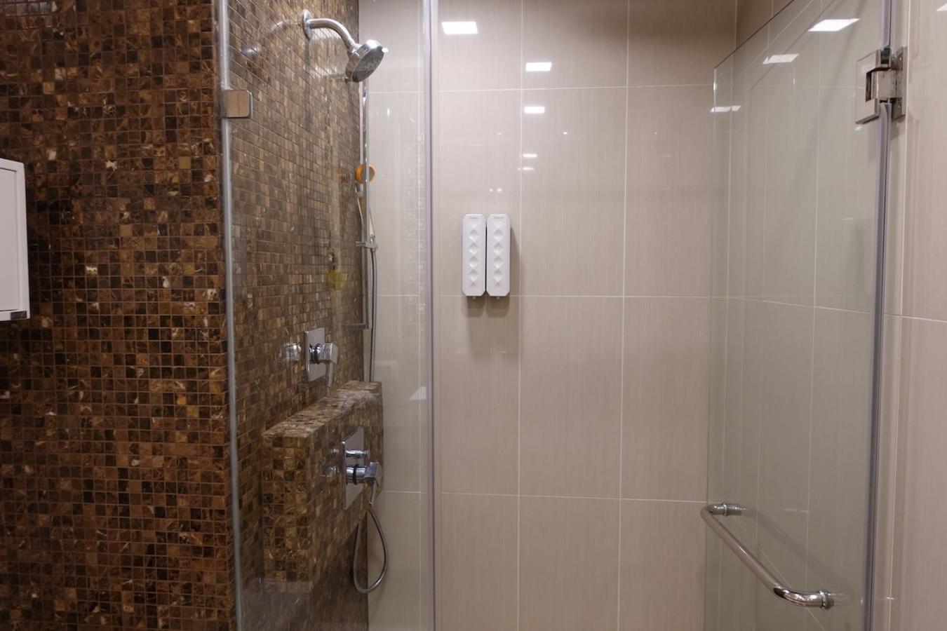 Pangsapuri Oceanfront Luxury In With Private And Inifinity Pool - Not A 30 Day Minimum *