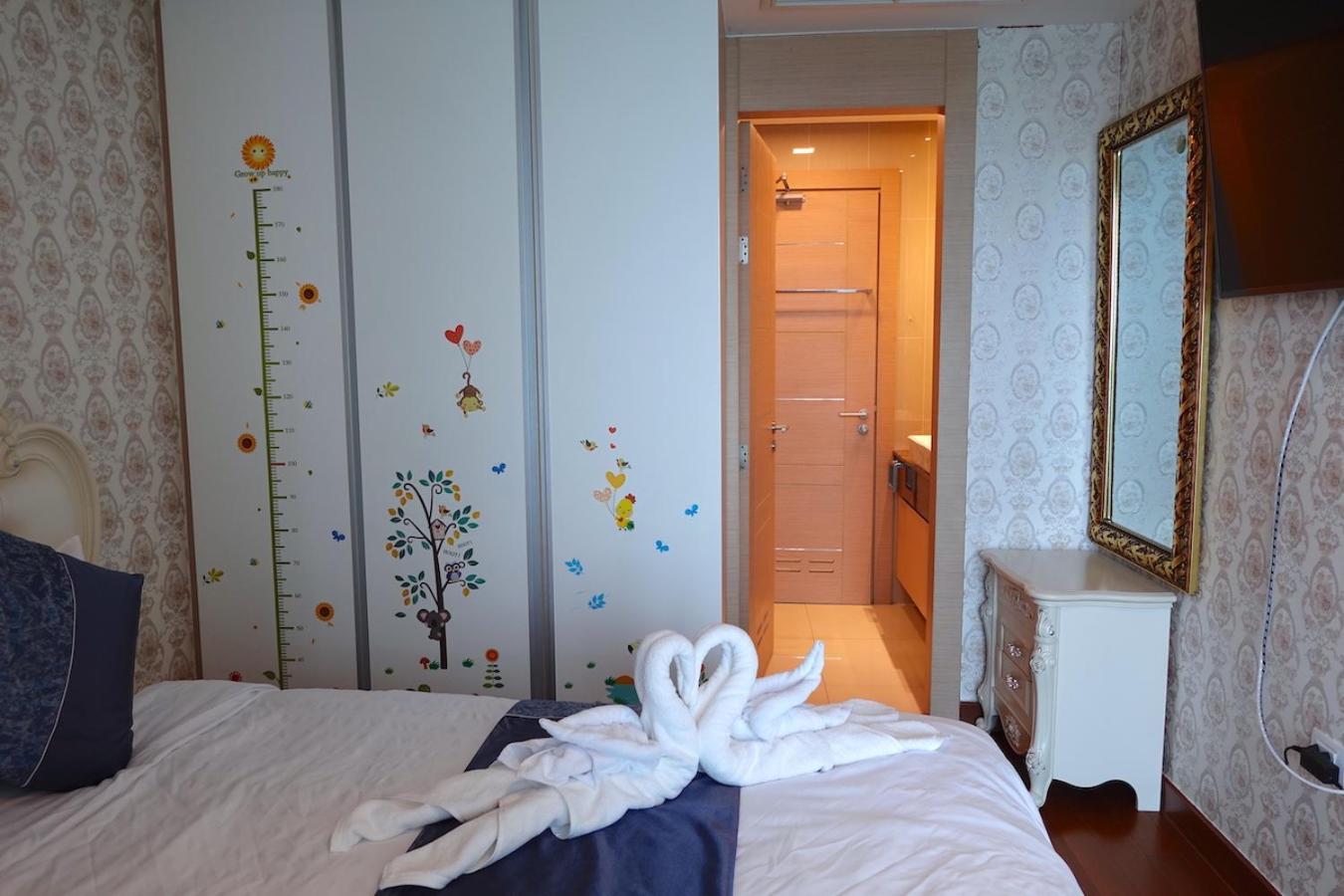 Pangsapuri Oceanfront Luxury In With Private And Inifinity Pool - Not A 30 Day Minimum Pattaya