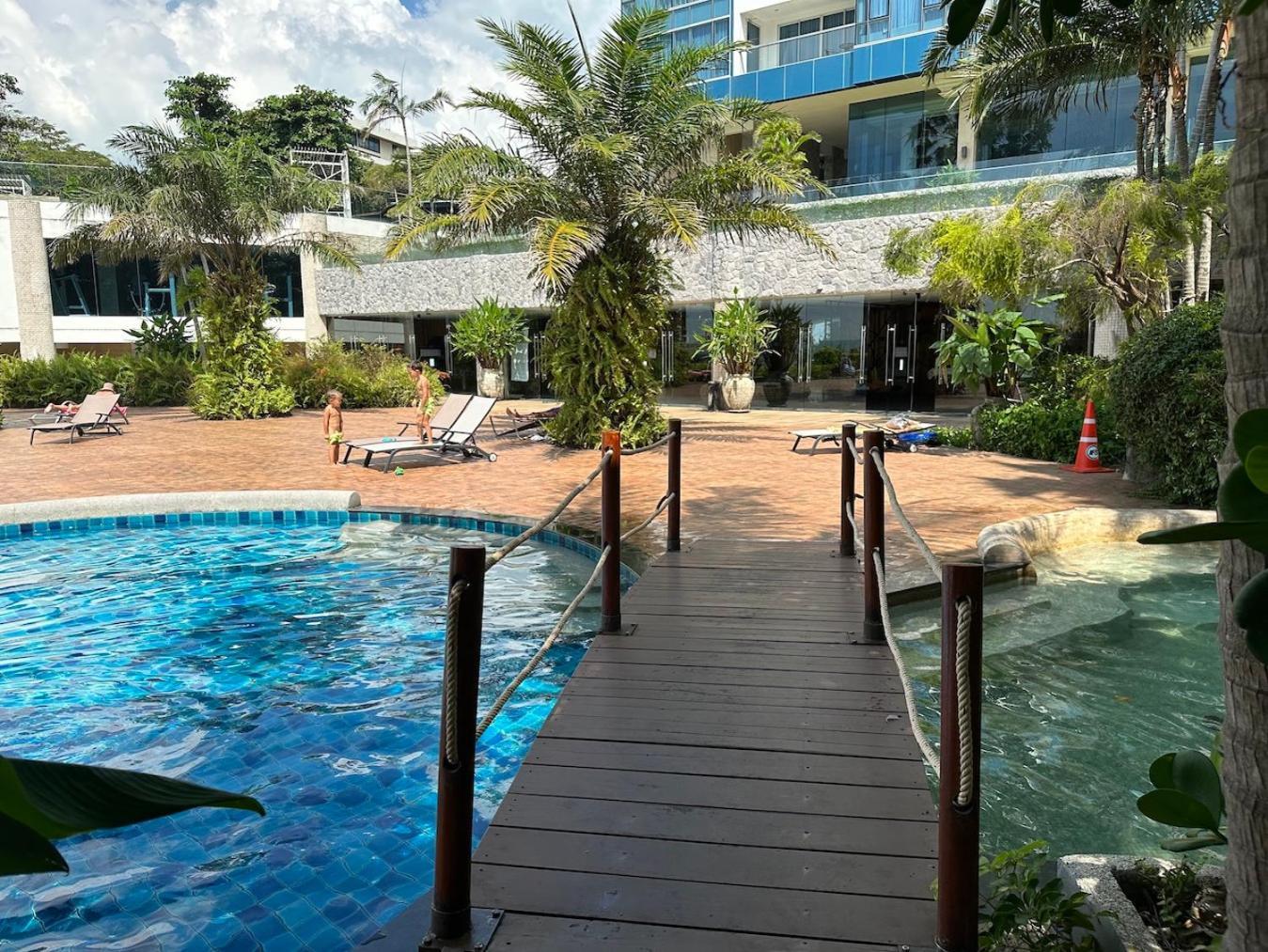 Pangsapuri Oceanfront Luxury In With Private And Inifinity Pool - Not A 30 Day Minimum
