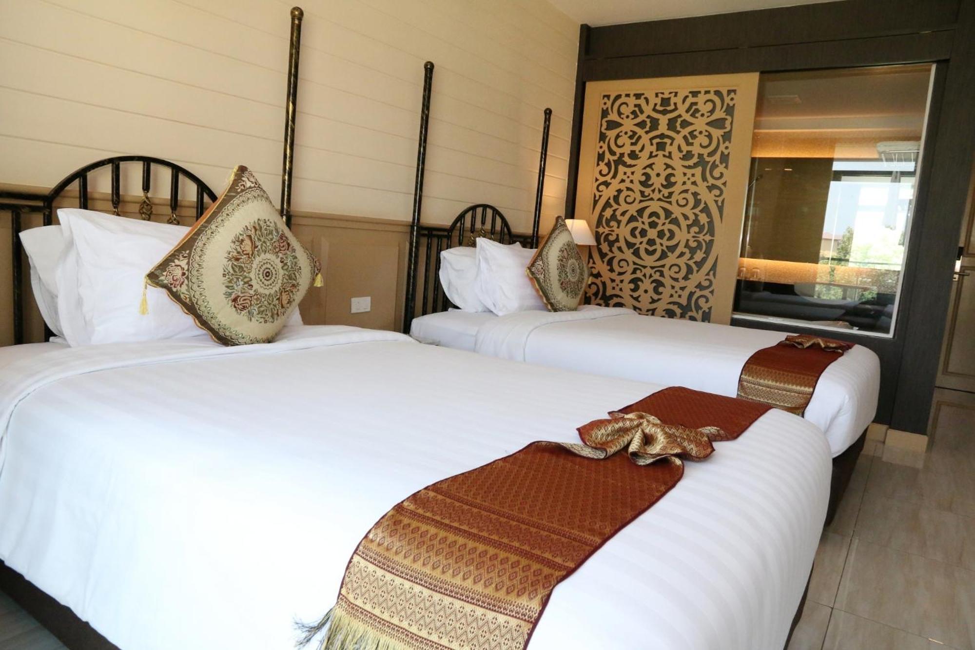 Hotel Crystal Palace Luxury 5*
