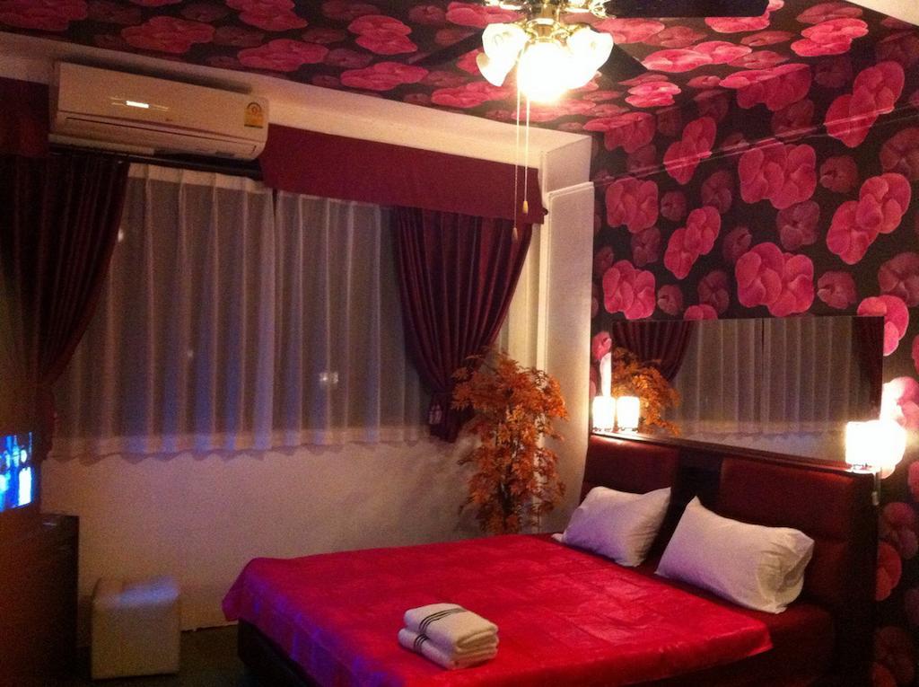 Maxwell Hotel 2*
