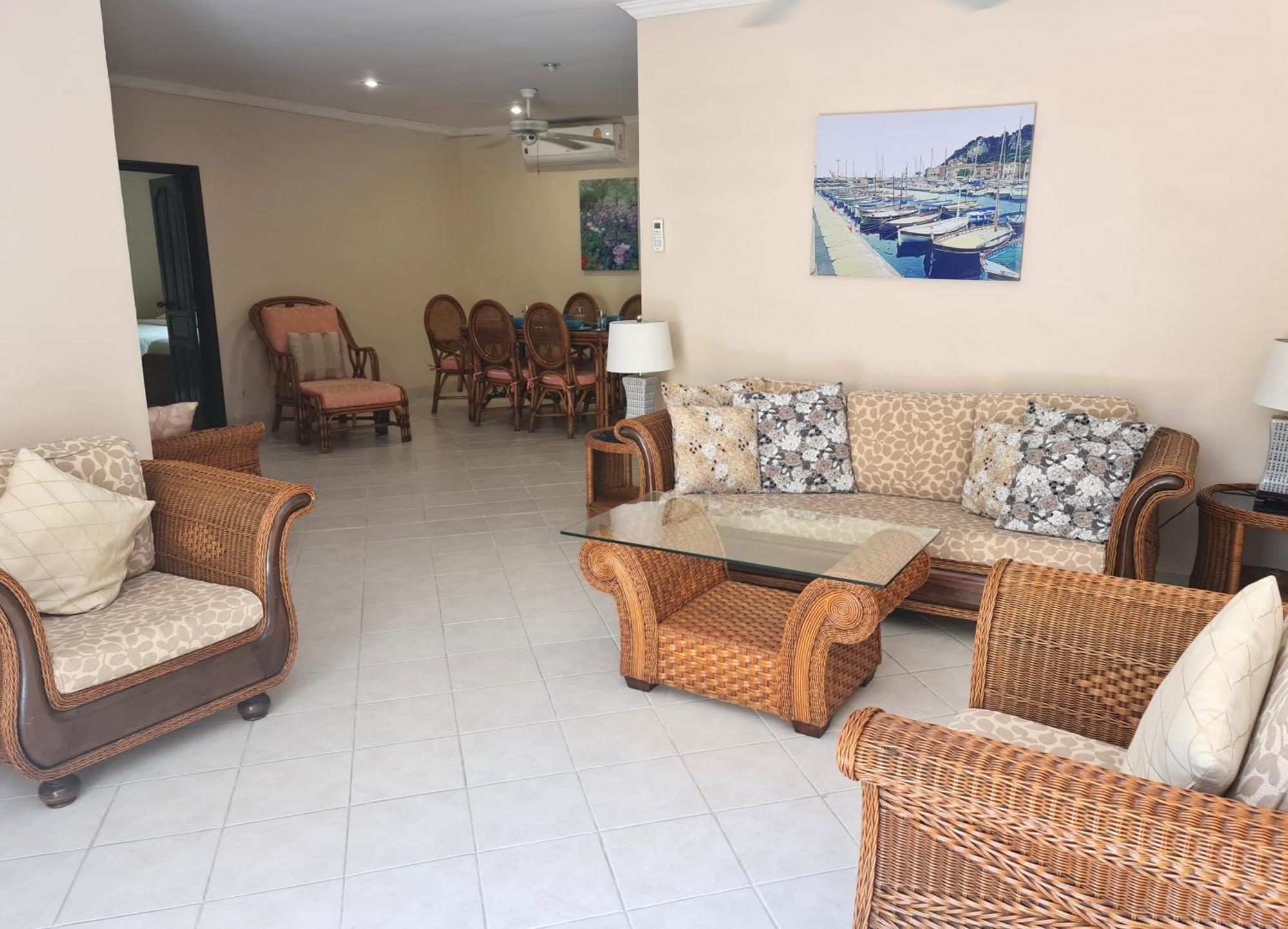 Aparthotel Butterfly Garden Boutique Residences By Frasier, A Lifestyle Destination And 1 To 3 Bedroom Units, 2 Full Bathrooms, Rain Shower, Bath, Complete Kitchen, Staff 24-7,fast Fiber Optic Wifi, 55