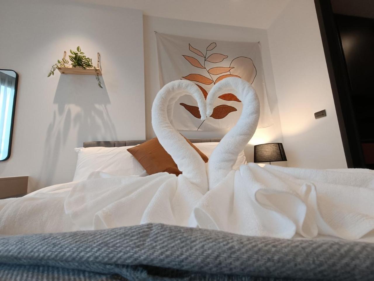 Apartment Downtown Chic Rooftop Pool #e651 Pattaya