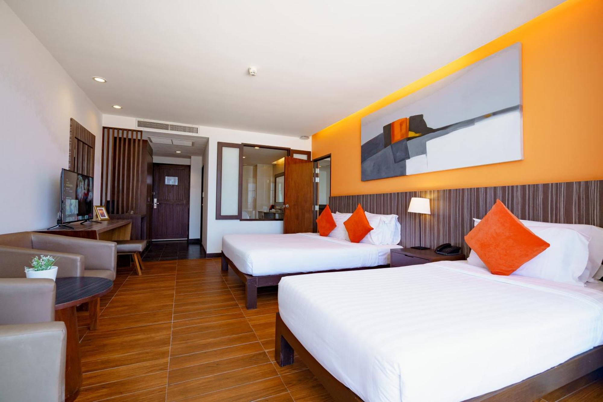 โรงแรม J