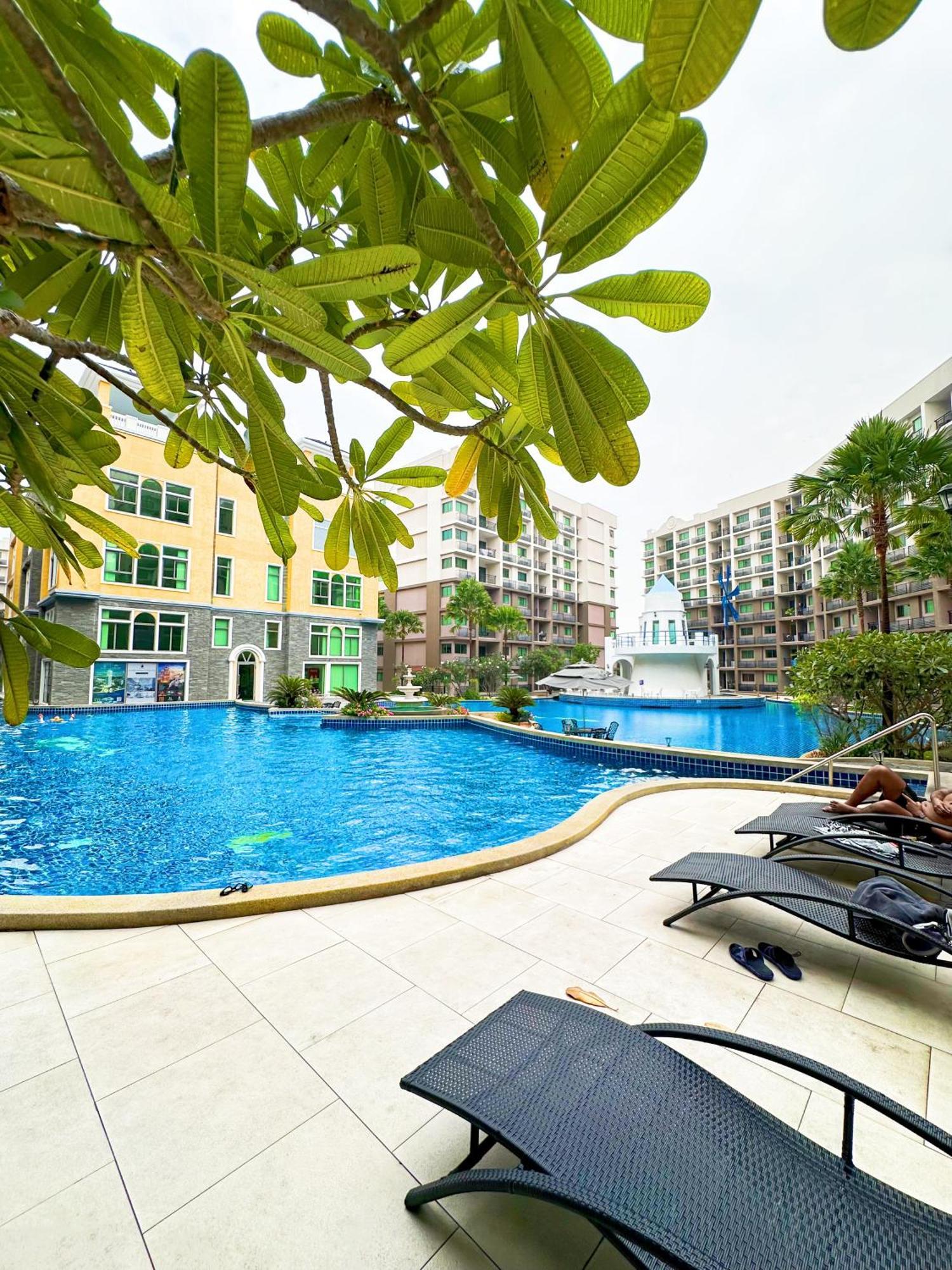 Arcadia Beach Continental *
