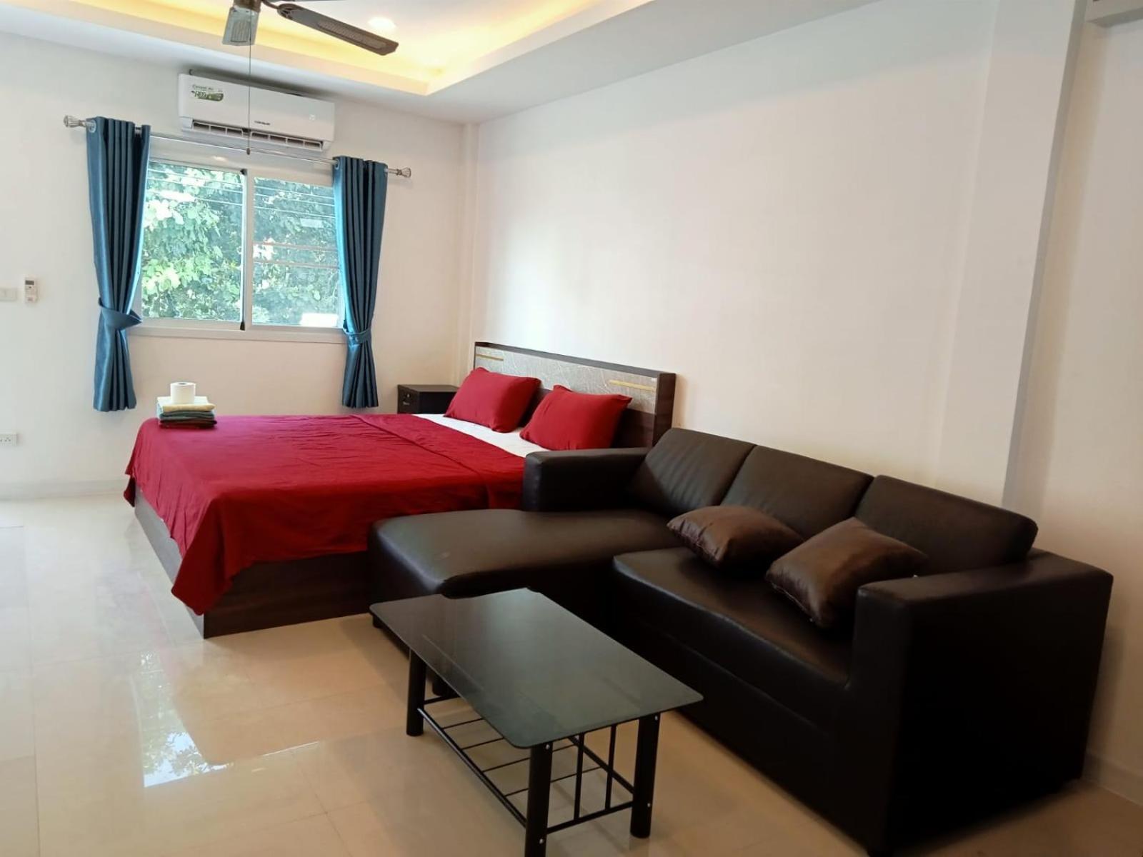 Aura Place Apartment Pattaya