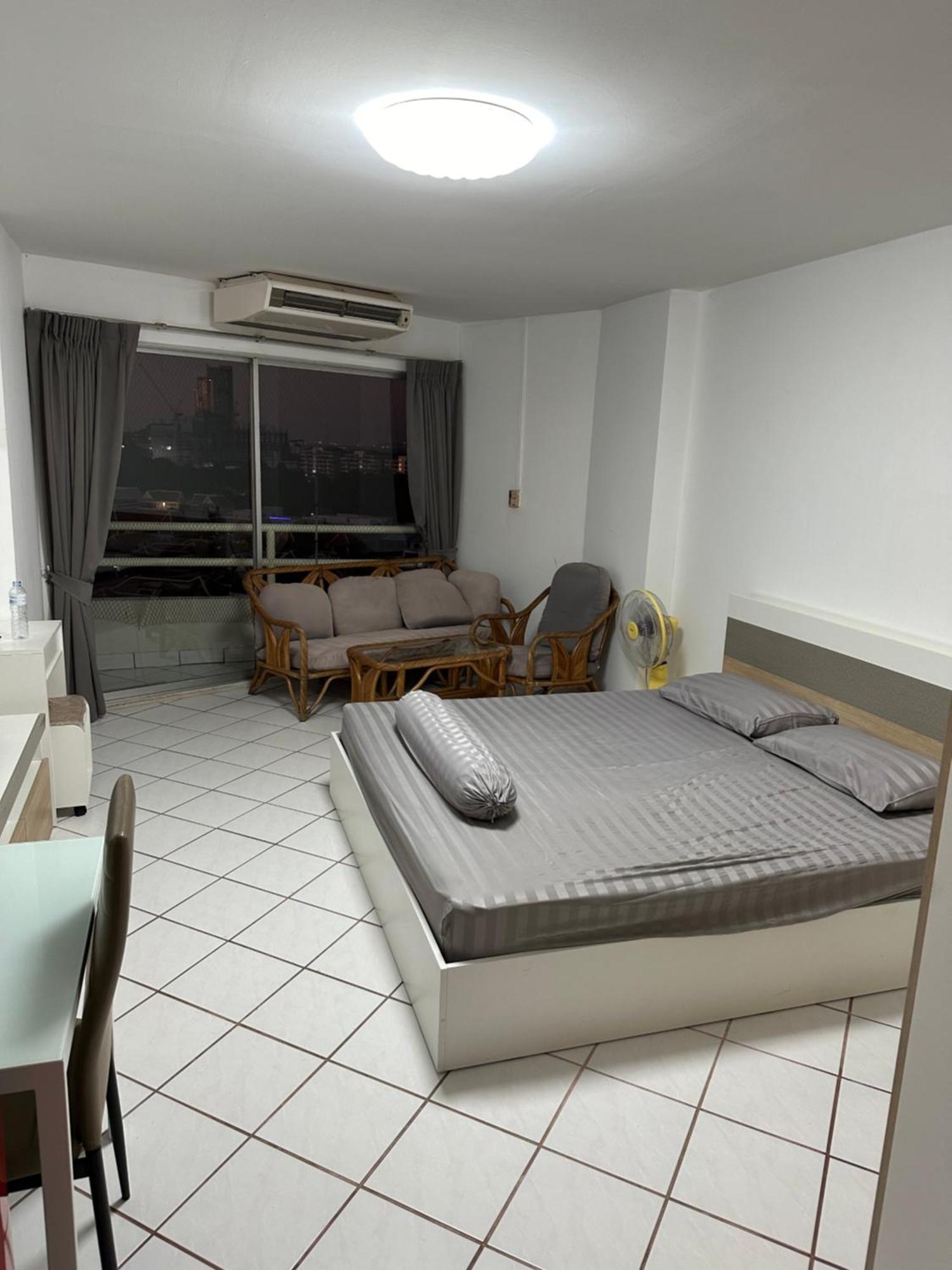 Apartment View Taly 1 B 612 *