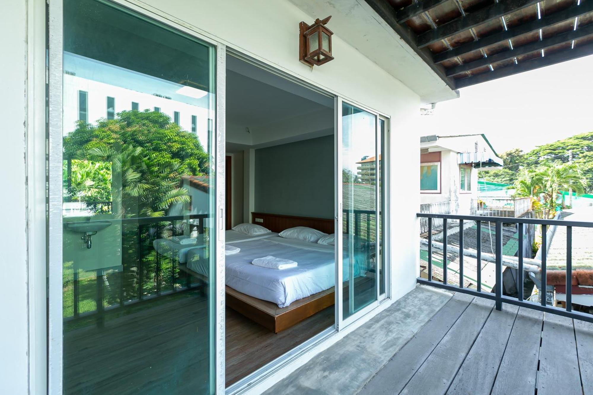 Wong Amat House 2*