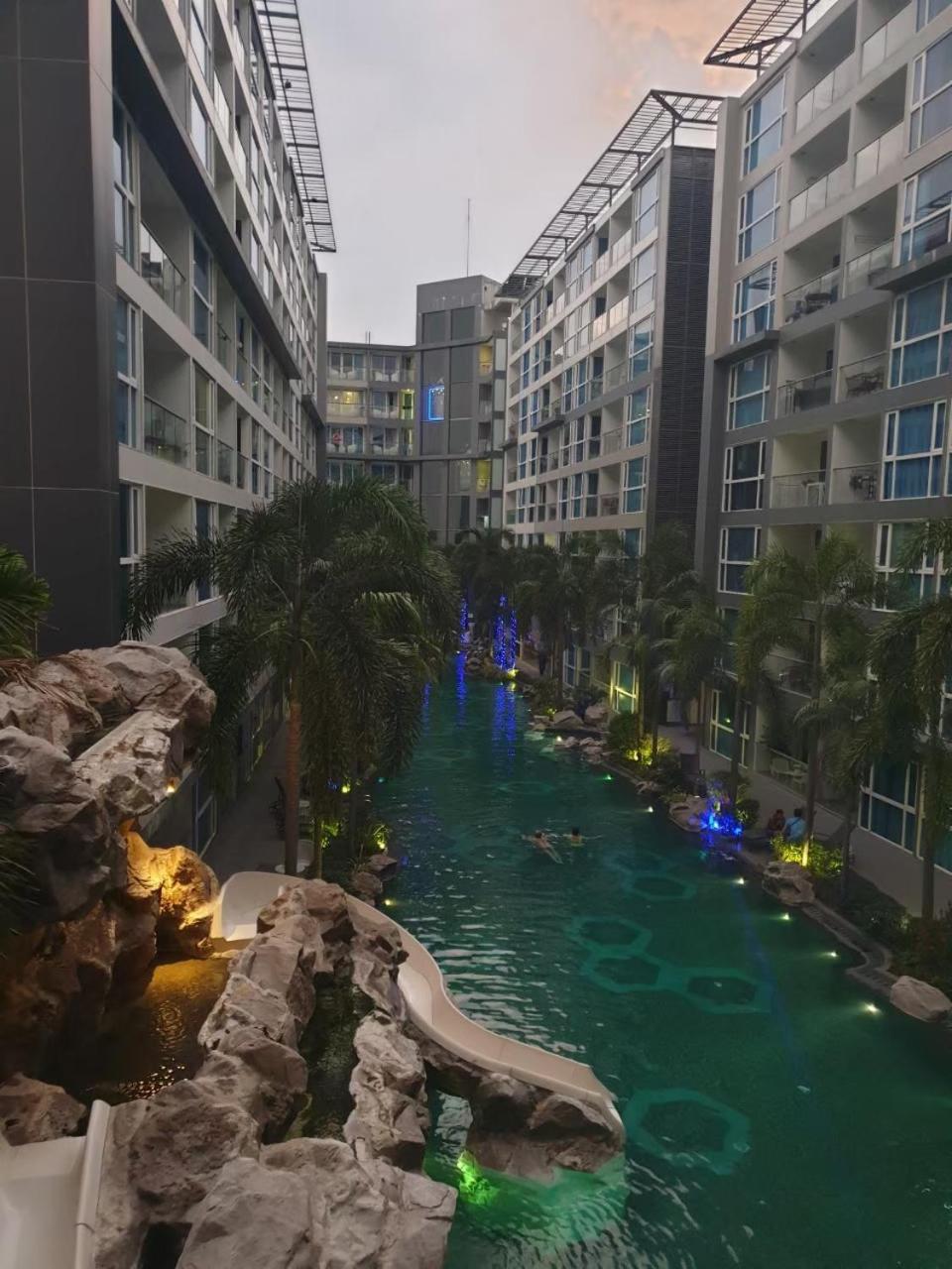 Centara Avenue 2 Bedrooms Pool View Apartment