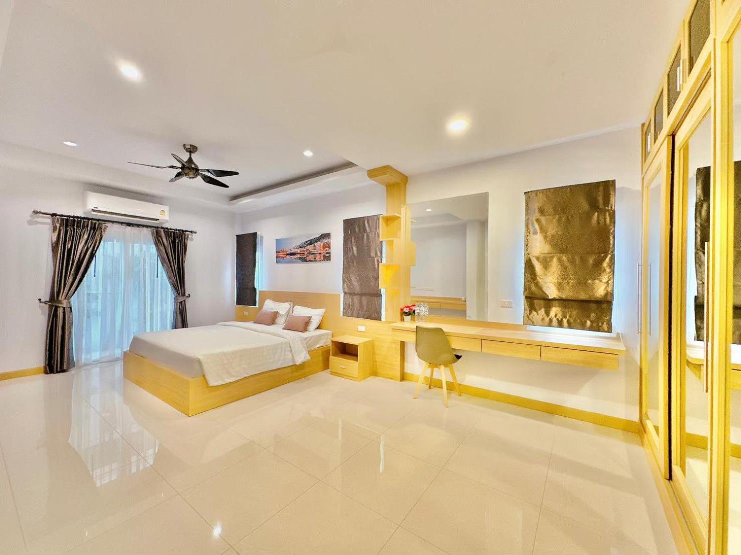 Tagvilla Lagoon Pool In 8 Bedroom Villa *