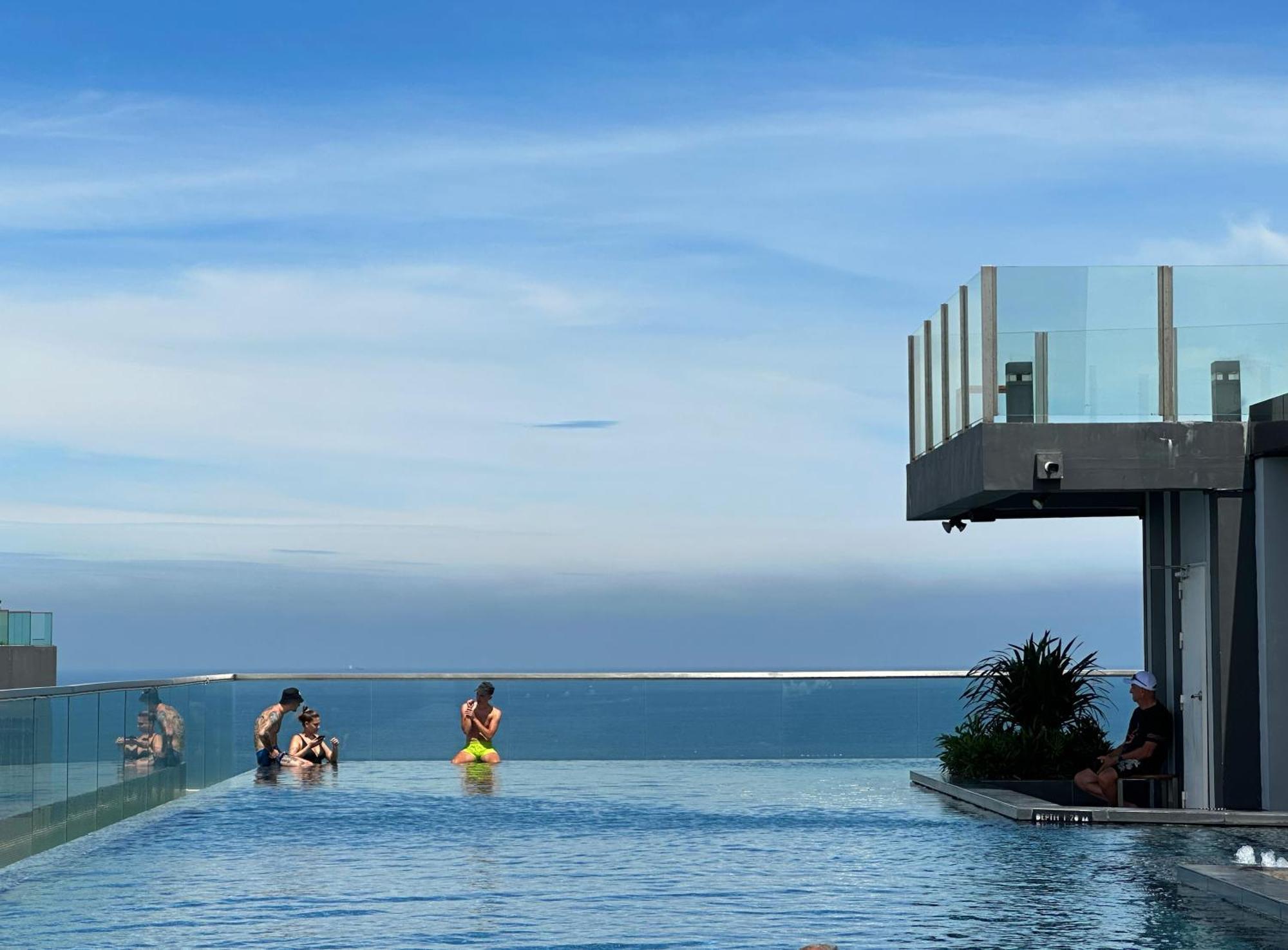 The Base By Wwc * Pattaya