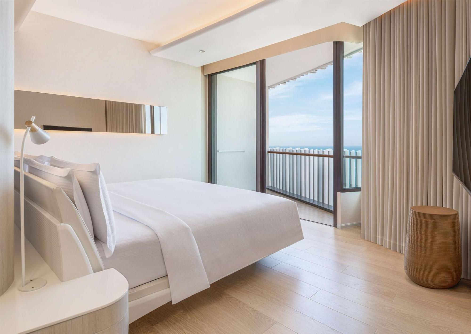 Hilton Resort 5*