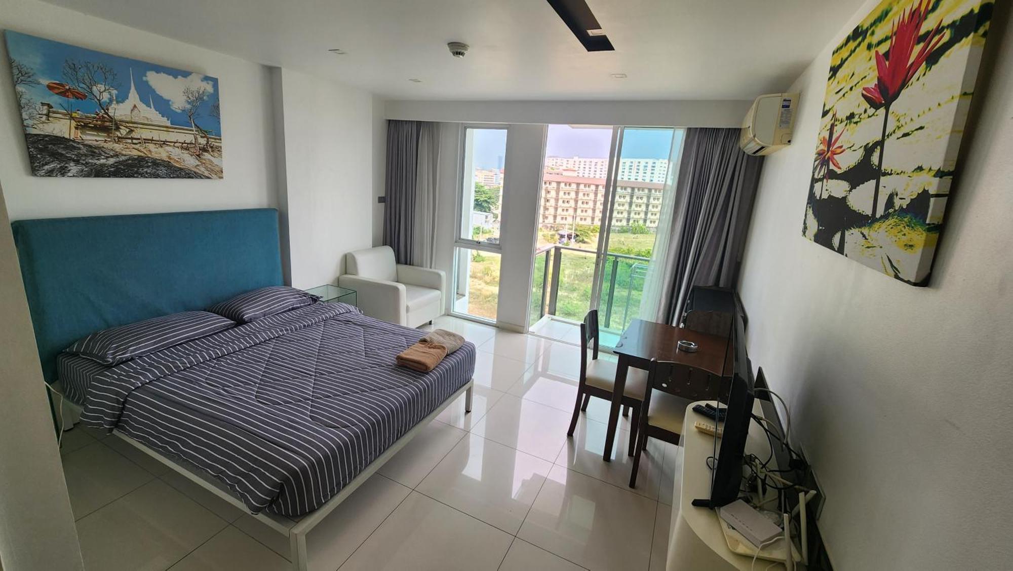 Center Apartment Pattaya