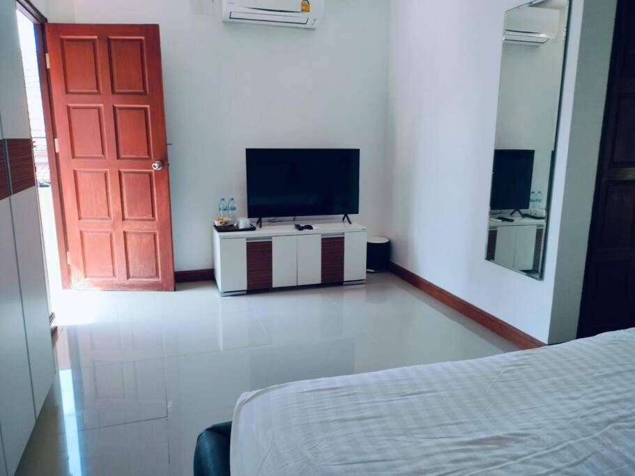 Luxury Pool 5 Bedroom Vila Pattaya