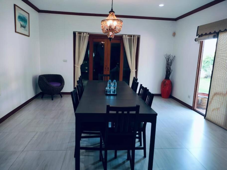 Luxury Pool 5 Bedroom Vila *