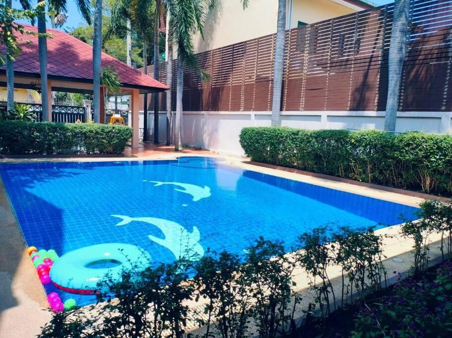 Luxury Pool 5 Bedroom Vila