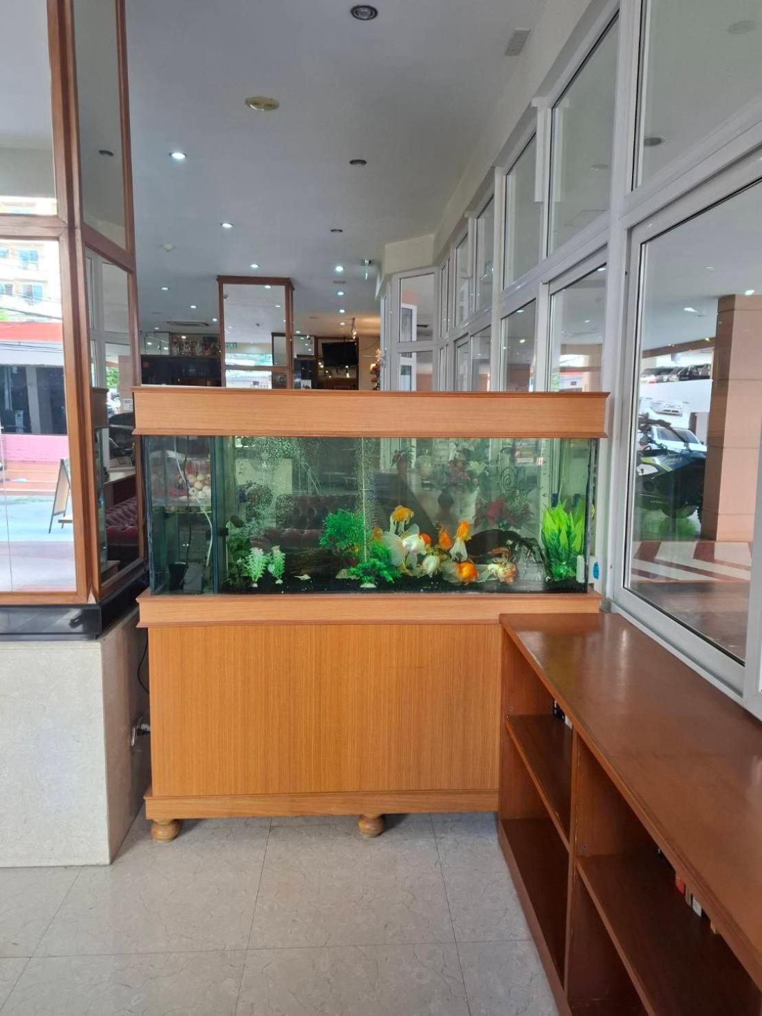 Whitehouse Condotel Aparthotel