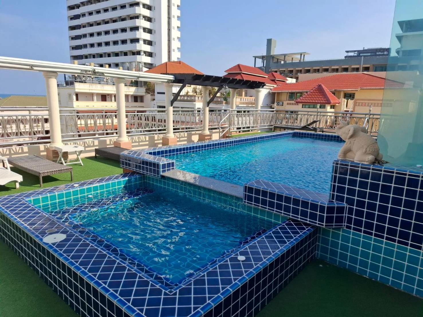 Whitehouse Condotel Aparthotel Pattaya