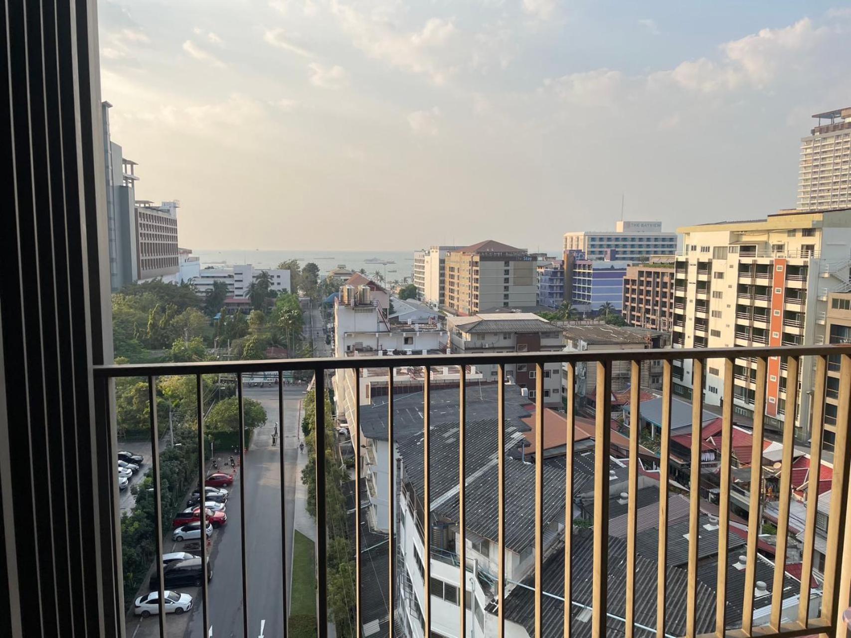 The Base Super Apartment Pattaya