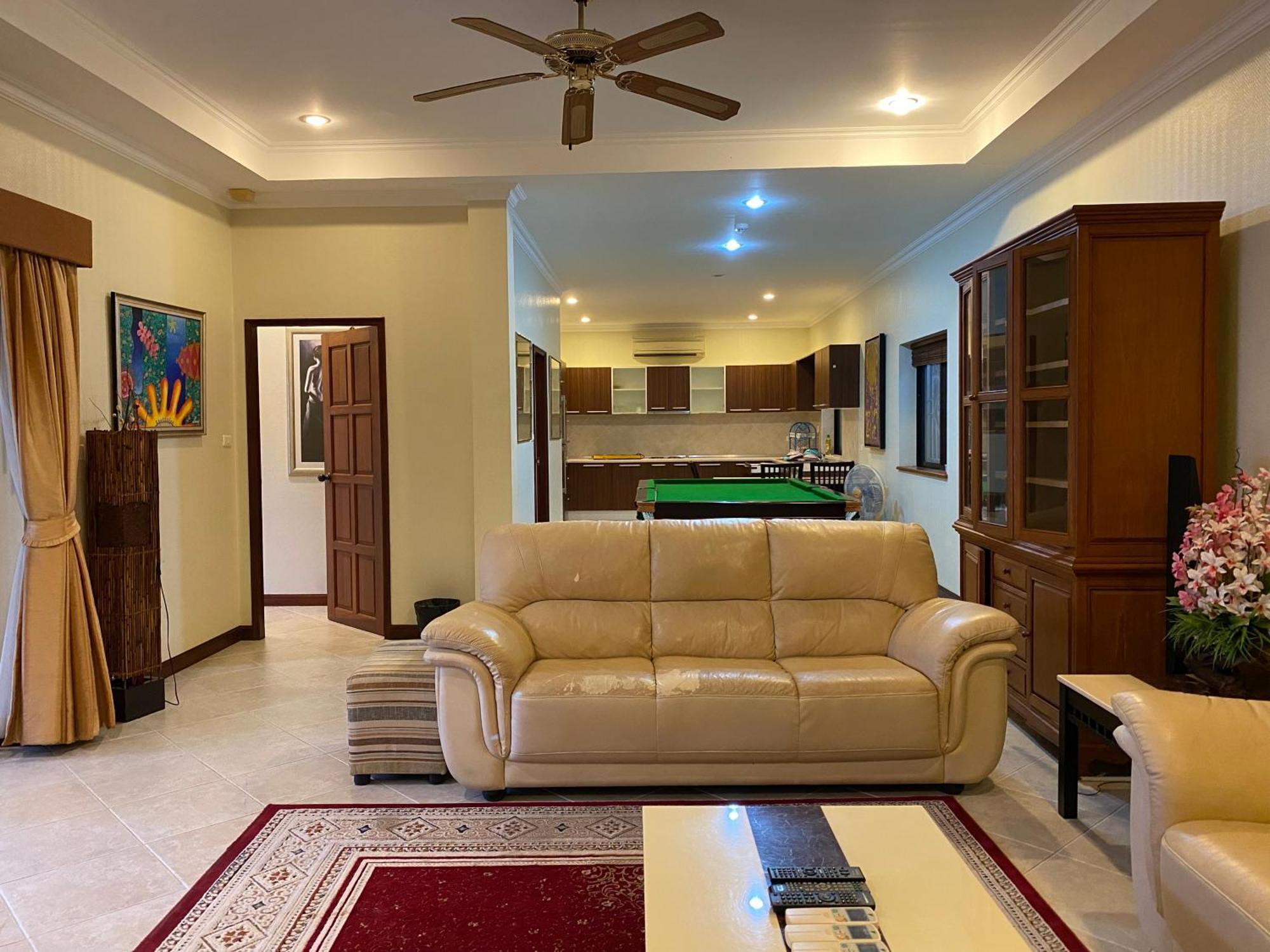 Villa Mejestic Garden Pattaya