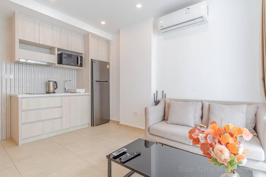 Olympus South Apartment