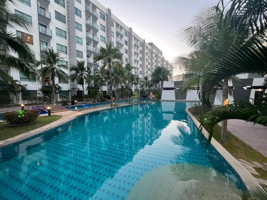 秘狗公寓arcadia C728 * Pattaya