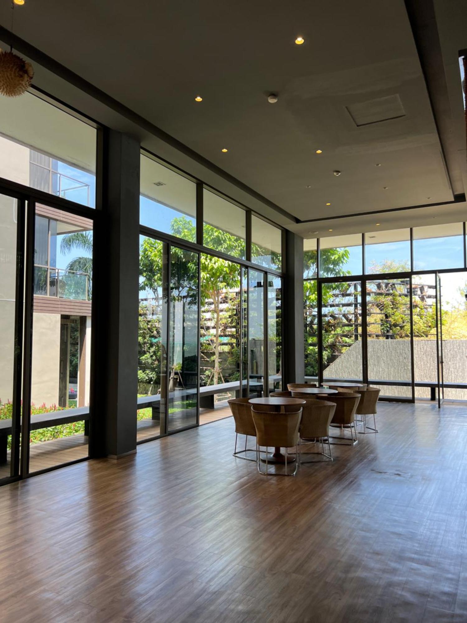 Apartment Wong Amat Luxury Condo--private Beach Pattaya