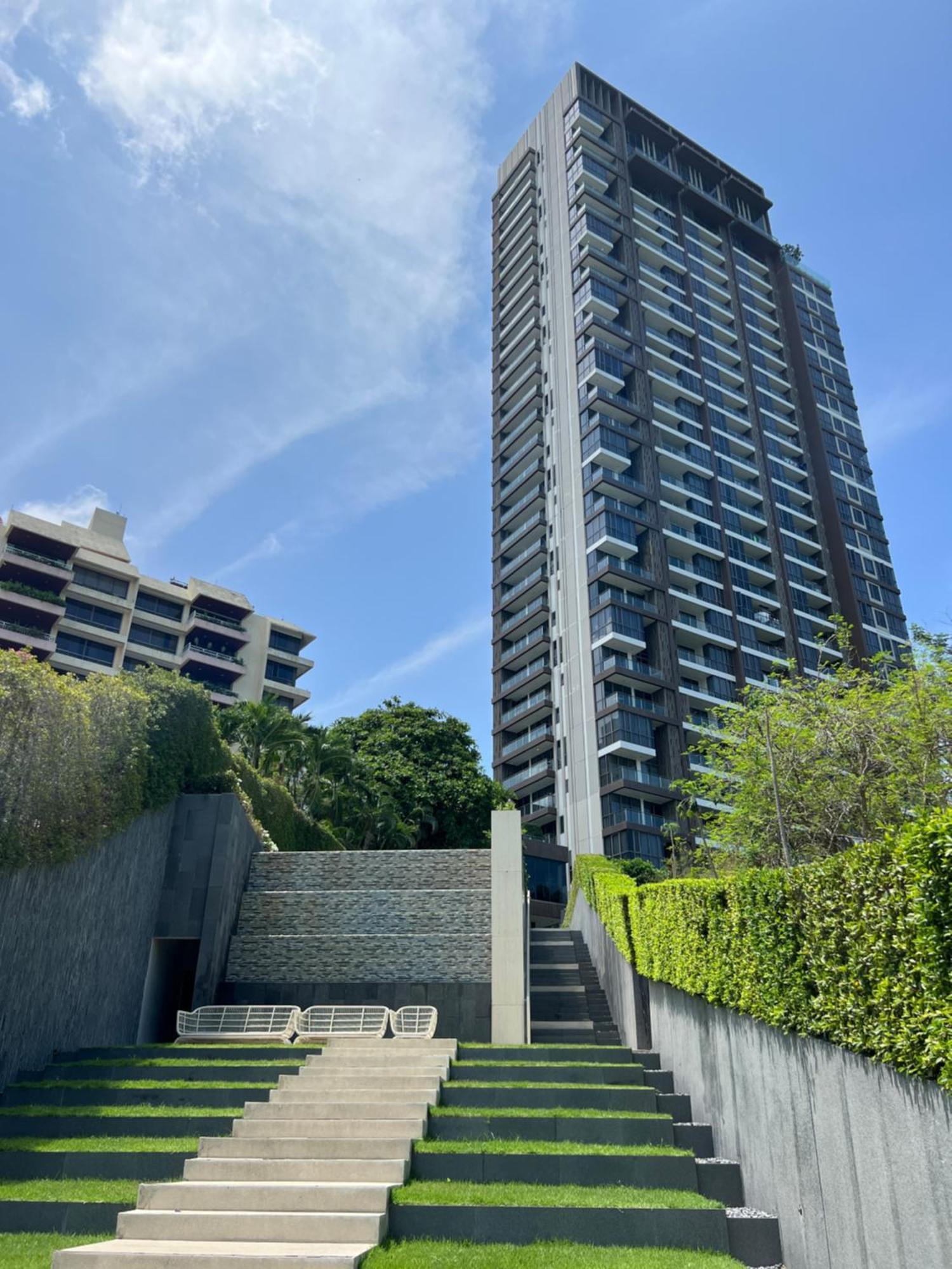 Wong Amat Luxury Condo--private Beach Apartment